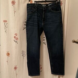 Wrangler Men's Deep Indigo Relaxed Jeans 38 x29